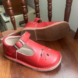 Size 10 Mary Jane style shoes